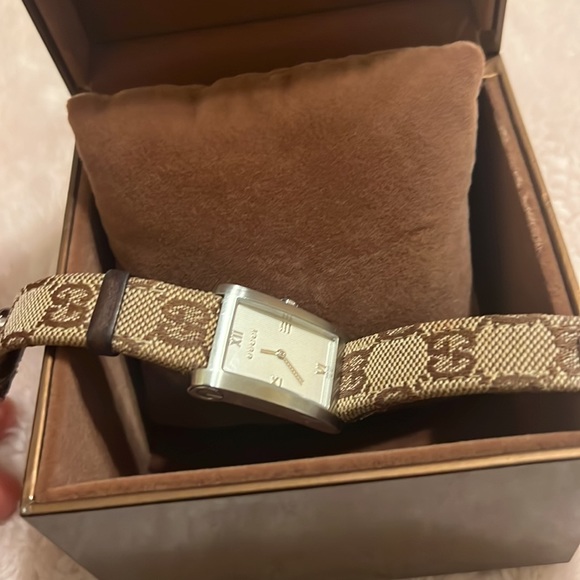 Gucci GG brown canvas watch - Picture 7 of 7